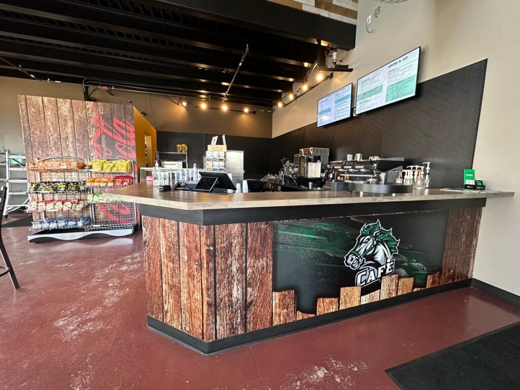 Mile-high-graphics-Sports-stable-123127-Image-1