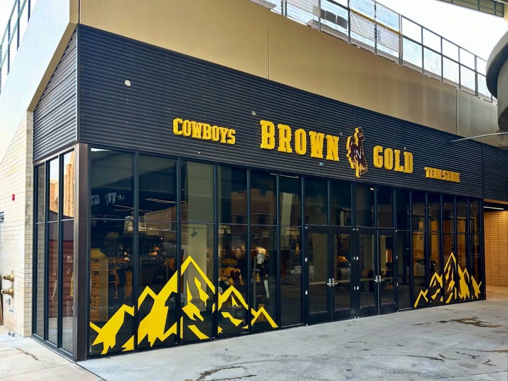 572789575_18072055907195656_28635119576647563_n (2)